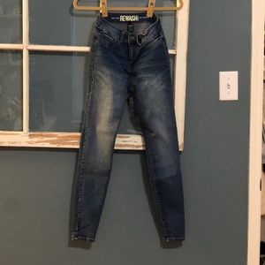 Light washed denim jeans